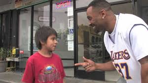 Team Epps – Throw Them Bows (Metta World Peace)