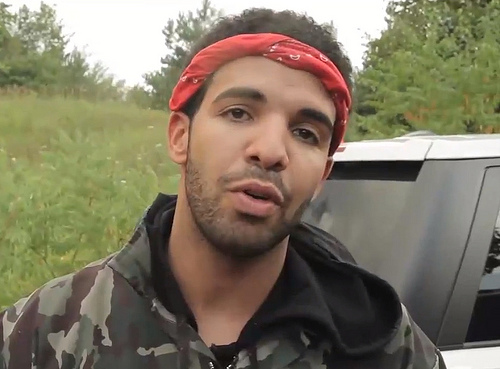 Kevin Hart Vs. Drake (Paintball Battle)