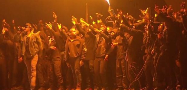 Kanye West Debuts “All Day” At Brit Awards 2015 (Performance)