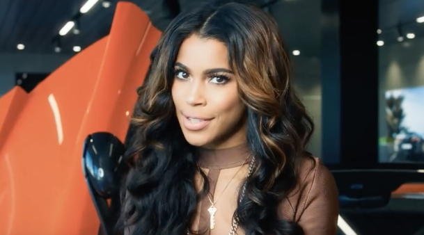 Sofi Green – Whip Your Head (Music Video)