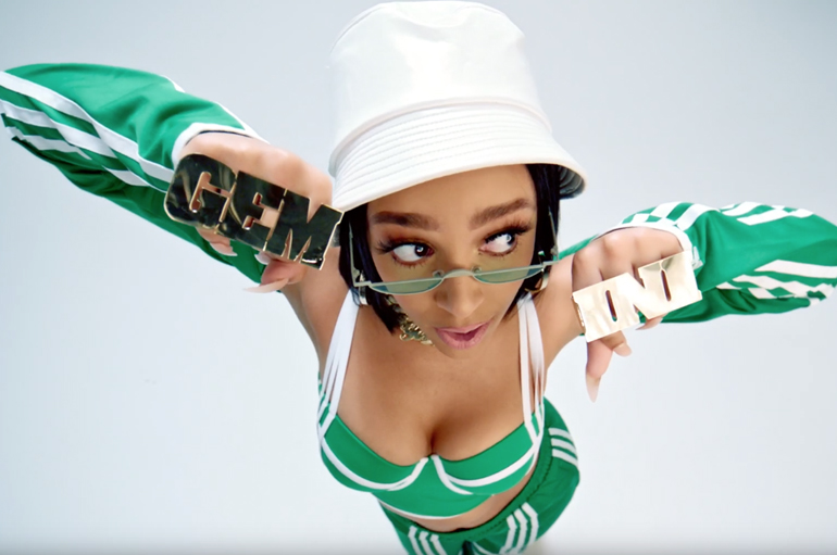 Doja Cat feat. Tyga – Juicy (Music Video)