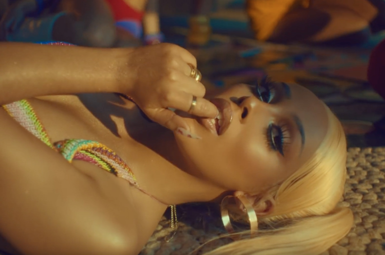 Doja Cat – Say So (Music Video)