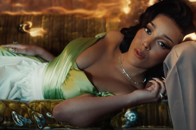 Doja Cat – Streets (Music Video)