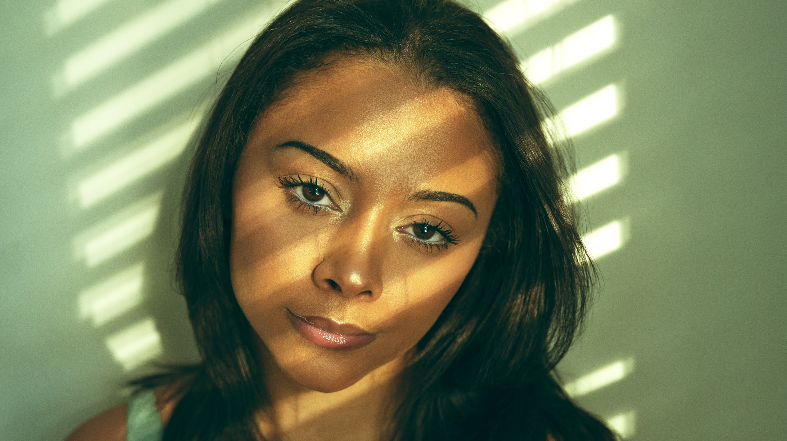 Alix Lapri – Staying Power