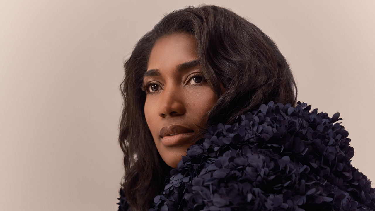 Marissa Chanel Hampton – Marissa Maintains It All